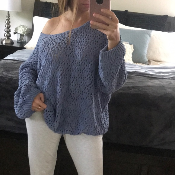 ✨LAST Trellis Dusty Blue soft Chenille Pullover - Picture 4 of 8